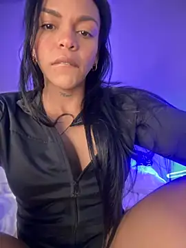 Charly  online show from 12/05/25, 04:10