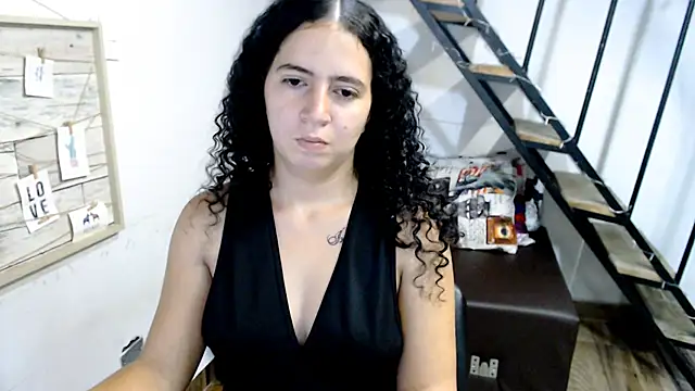 samantha baby  online show from 02/14/25, 12:51