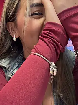 Snapshot of Tiana_saenz chatting on 09/14/25, 10:31 Tiana saenz online show from 09/14/25, 10:31