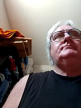 graham1980 online show from 02/17/25, 03:53