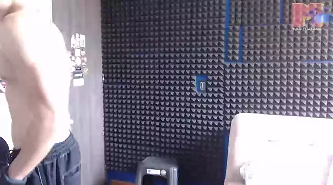 Snapshot of Curly_Angel24 chatting on 02/04/25, 06:17 Curly Angel24 online show from 02/04/25, 06:17