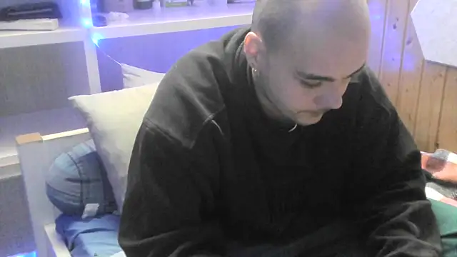 ItalianVinDiesel online show from 01/05/25, 04:27