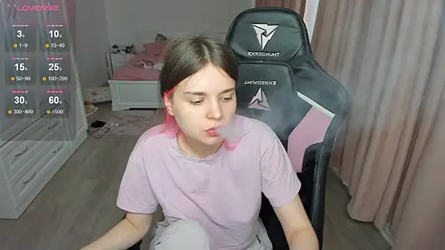 lil cassie online show from 10/26/25, 09:59