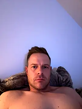 Snapshot of Danii0790 chatting on 10/12/25, 06:40 Danii0790 online show from 10/12/25, 06:40