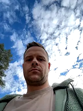 Snapshot of Danii0790 chatting on 11/15/25, 09:28 Danii0790 online show from 11/15/25, 09:28