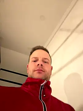 Snapshot of Danii0790 chatting on 12/18/25, 04:51 Danii0790 online show from 12/18/25, 04:51