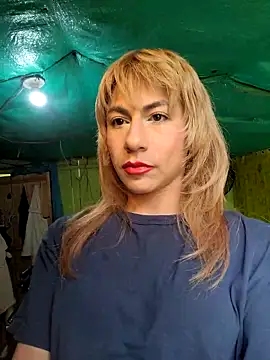 Snapshot of Evehampy chatting on 09/23/25, 08:34 Evehampy online show from 09/23/25, 08:34