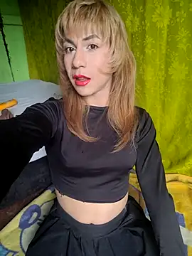 Snapshot of Evehampy chatting on 09/29/25, 08:13 Evehampy online show from 09/29/25, 08:13