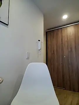 Snapshot of Evehampy chatting on 10/26/25, 08:04 Evehampy online show from 10/26/25, 08:04