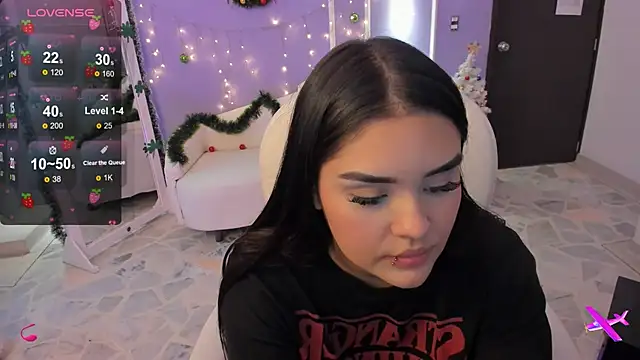 martinasaez online show from 12/27/24, 10:37