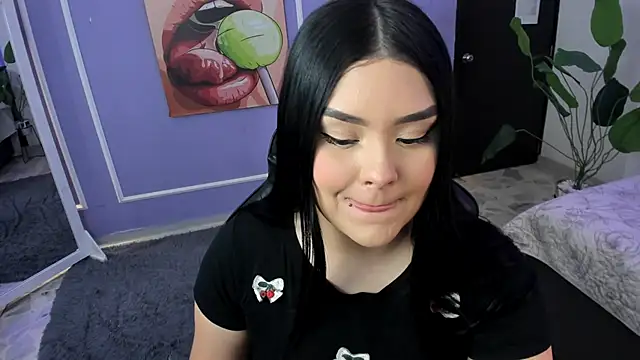 martinasaez online show from 11/12/25, 07:57