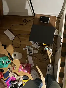 la chiennete online show from 10/20/25, 08:31