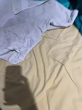 la chiennete online show from 11/24/25, 11:21