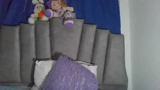 Snapshot of Charis_21 chatting on 03/03/26, 11:21 Charis 21 online show from 03/03/26, 11:21