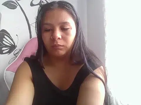 Snapshot of Charis_21 chatting on 04/10/26, 05:39 Charis 21 online show from 04/10/26, 05:39