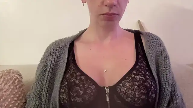 Liza Rosa online show from 12/29/24, 06:14