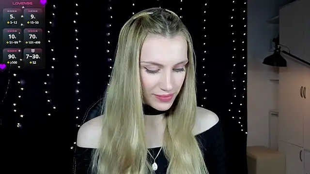 Lilianna Just online show from 02/23/25, 04:35