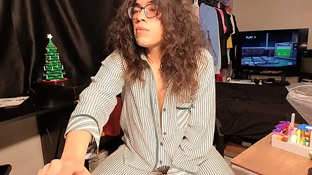 ShinyCherub online show from 01/12/25, 10:56