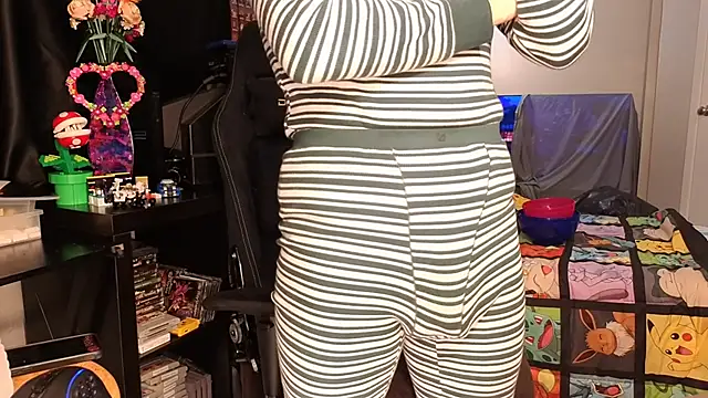 ShinyCherub online show from 02/02/25, 07:04