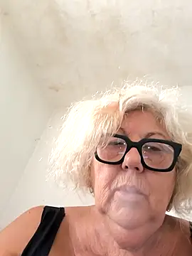 Merilulla online show from 09/16/25, 02:18