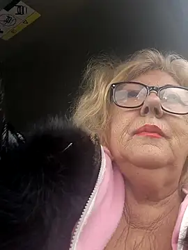 Merilulla online show from 11/18/25, 12:42