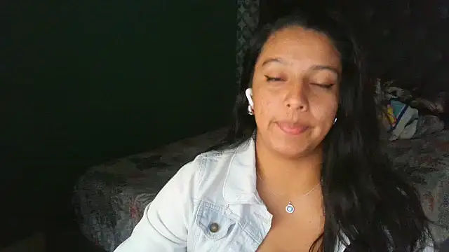 almaswan1 online show from 10/02/25, 03:41