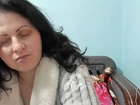 Snapshot of Lillian2 chatting on 01/15/25, 11:53 Lillian2 online show from 01/15/25, 11:53