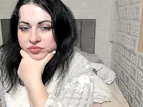 Snapshot of Lillian2 chatting on 02/20/25, 07:41 Lillian2 online show from 02/20/25, 07:41
