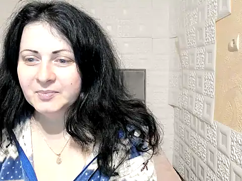 Snapshot of Lillian2 chatting on 03/09/25, 09:25 Lillian2 online show from 03/09/25, 09:25