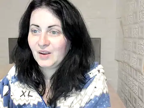 Snapshot of Lillian2 chatting on 03/12/25, 04:41 Lillian2 online show from 03/12/25, 04:41