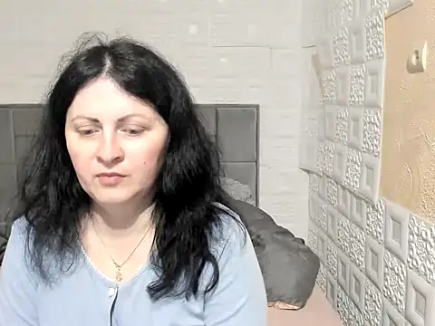 Snapshot of Lillian2 chatting on 03/16/25, 09:16 Lillian2 online show from 03/16/25, 09:16