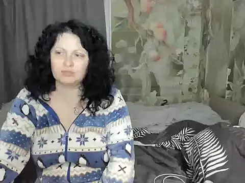 Lillian2 online show from 11/21/25, 03:38