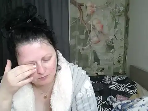 Lillian2 online show from 05/16/26, 11:57
