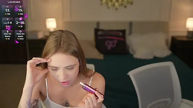 Snapshot of Angy_Netal chatting on 12/16/25, 11:48 Angy Netal online show from 12/16/25, 11:48