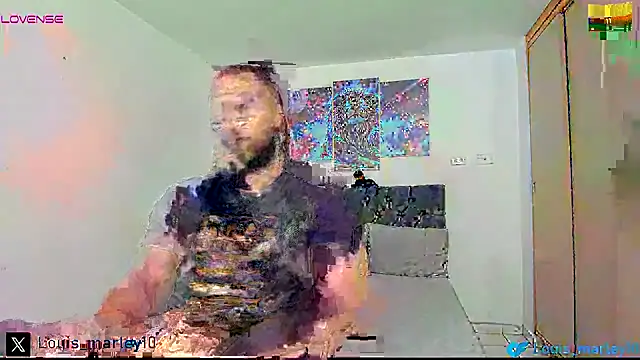 Snapshot of Louis_marley__ chatting on 12/05/24, 01:36 Louis marley online show from 12/05/24, 01:36