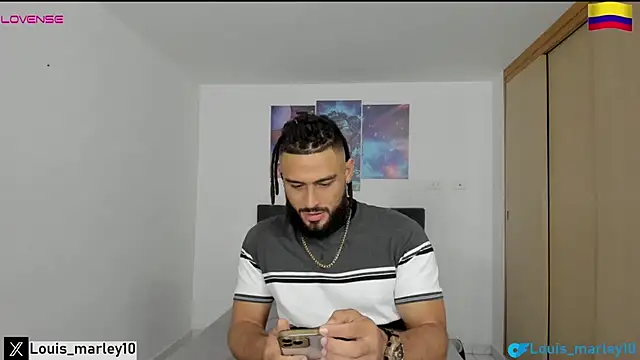 Snapshot of Louis_marley__ chatting on 01/09/25, 01:50 Louis marley online show from 01/09/25, 01:50