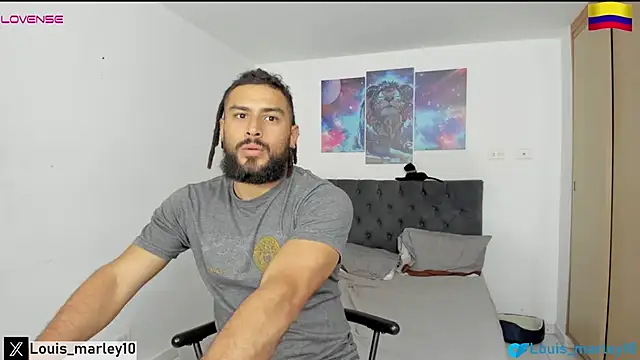Snapshot of Louis_marley__ chatting on 01/21/25, 11:13 Louis marley online show from 01/21/25, 11:13