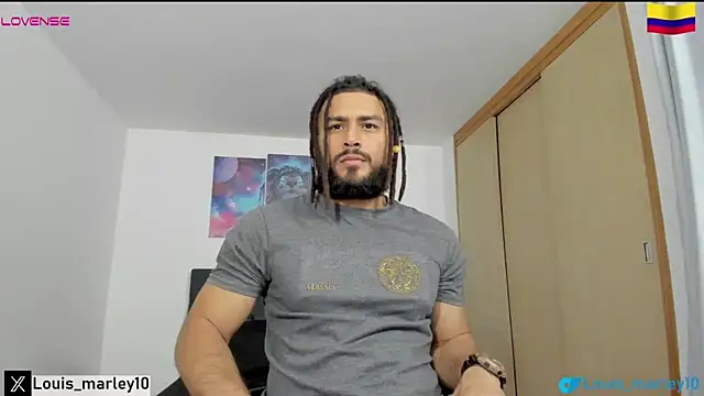 Snapshot of Louis_marley__ chatting on 01/29/25, 11:35 Louis marley online show from 01/29/25, 11:35