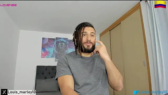 Snapshot of Louis_marley__ chatting on 01/31/25, 11:13 Louis marley online show from 01/31/25, 11:13