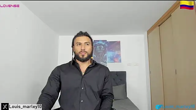 Snapshot of Louis_marley__ chatting on 02/15/25, 04:25 Louis marley online show from 02/15/25, 04:25