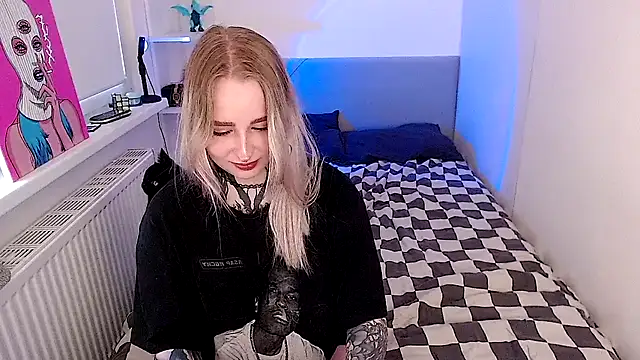 Snapshot of soalice chatting on 11/01/25, 10:28 soalice online show from 11/01/25, 10:28