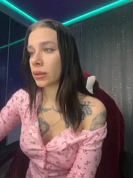 Queen of pain online show from 11/17/25, 06:08