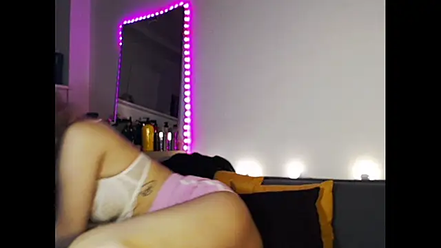 welliza online show from 12/08/24, 11:29