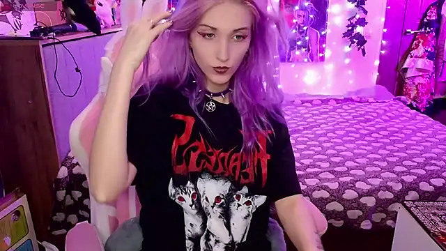 Violet Noir online show from 01/28/25, 06:38