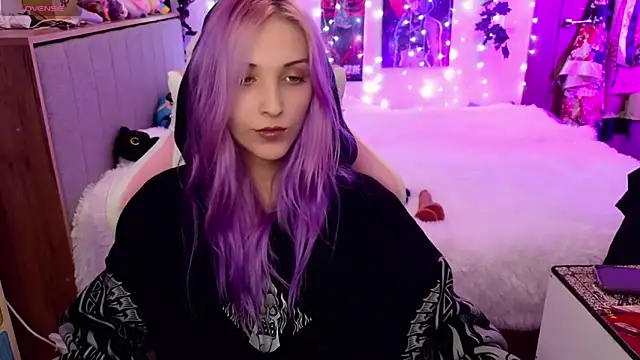 Violet Noir online show from 01/31/25, 08:11