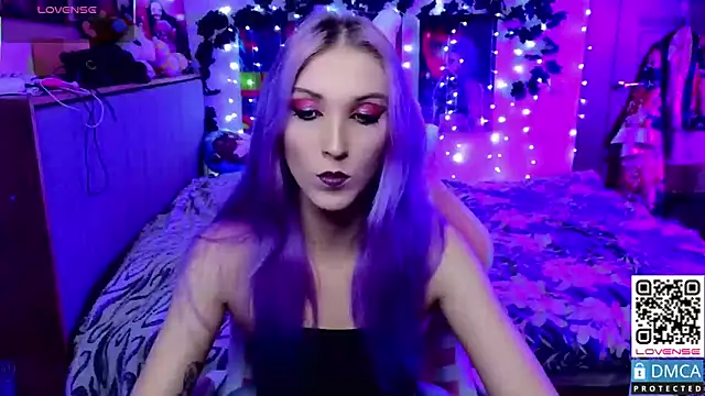 Violet Noir online show from 02/27/25, 11:20