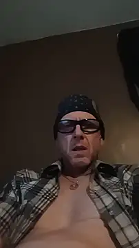 Snapshot of Sparky101 chatting on 07/18/26, 11:25 Sparky101 online show from 07/18/26, 11:25