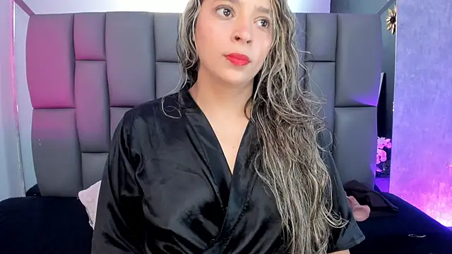  MiaBrown  online show from 01/18/25, 12:04