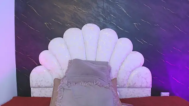  MiaBrown  online show from 06/06/26, 12:10