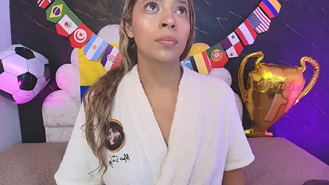  MiaBrown  online show from 07/15/26, 12:10